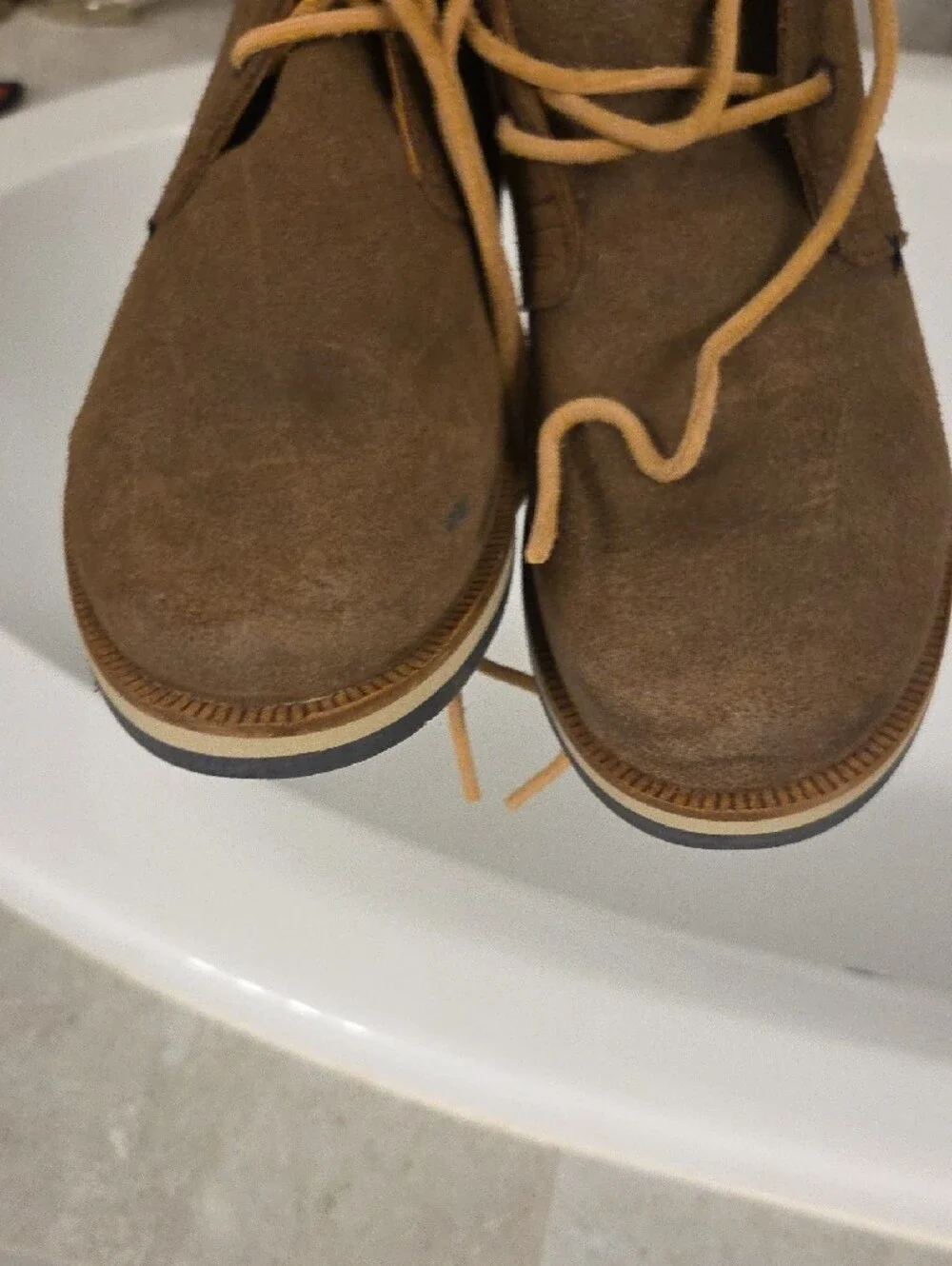NEW. Men's Brown Suede Chukka Boots with Tan Laces